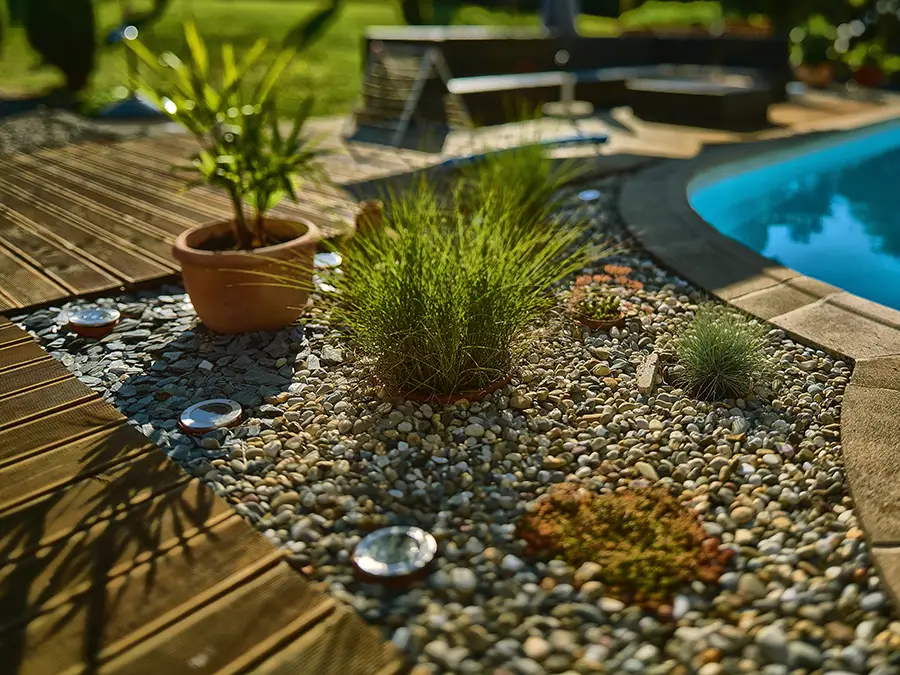 Kies_Basalt_Splitt; Splitt_Flachkorn_Spaden_Geestland_Nordholz_Harrje_GmbH