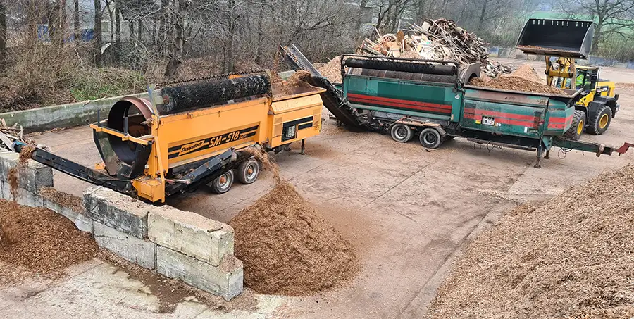 Entsorgung_Recyclinghof_Rindenmulch_Holz_Geestland-Debstedt_Bremerhaven_Harrje_GmbH